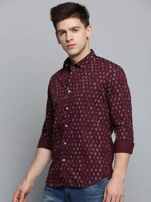 Showoff men's long sleeves geometric maroon shirt 3