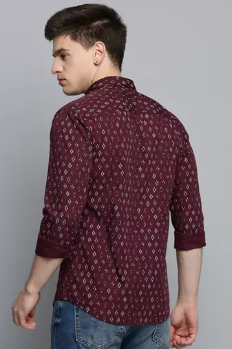 Showoff men's long sleeves geometric maroon shirt