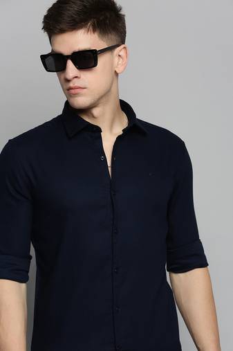 Showoff men's long sleeves solid navy blue shirt