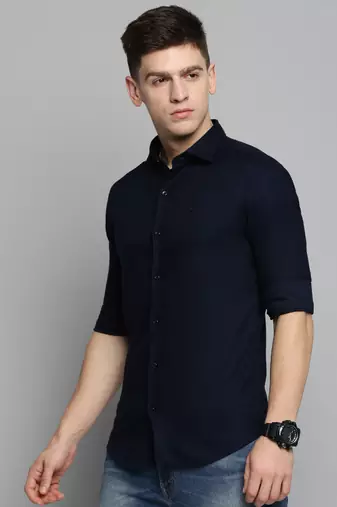 Showoff men's long sleeves solid navy blue shirt
