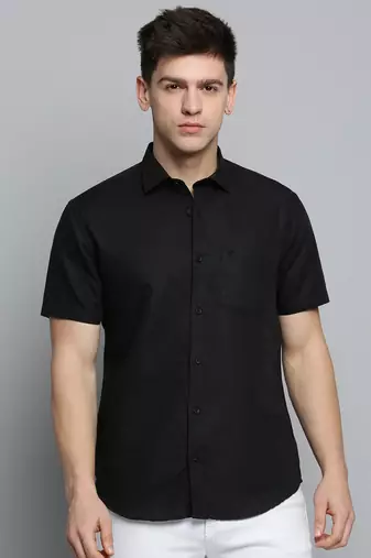 men's short sleeves solid black shirt