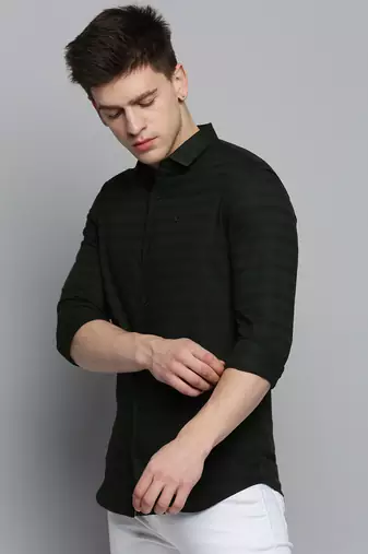 Showoff men's long sleeves solid olive shirt