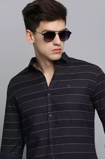 men's long sleeves horizontal stripes black shirt