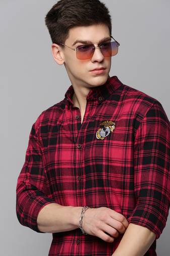 Showoff men's long sleeves tartan checks magenta shirt