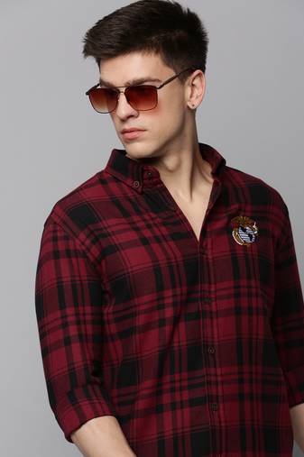 Showoff men's long sleeves tartan checks burgundy shirt