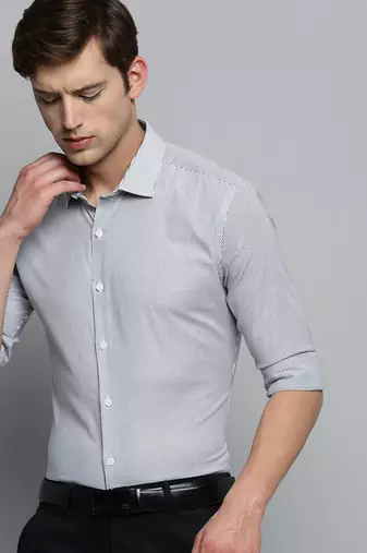 Showoff men's long sleeves vertical stripes white shirt