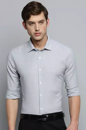 Showoff men's long sleeves vertical stripes white shirt
