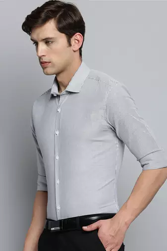 Showoff men's long sleeves vertical stripes white shirt