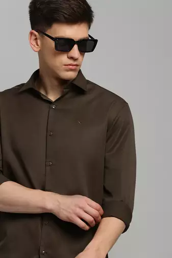 Showoff men's long sleeves solid coffee brown shirt