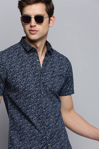 men's short sleeves abstract navy blue shirt