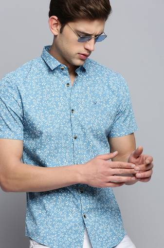 men's short sleeves abstract blue shirt