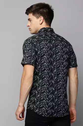 men's short sleeves abstract black shirt