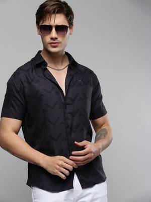men's short sleeves geometric grey shirt 1