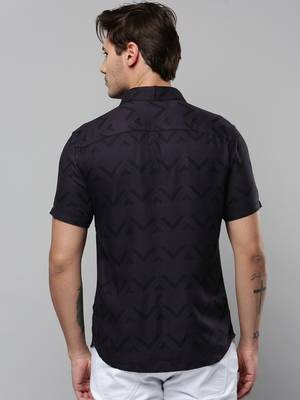 men's short sleeves geometric grey shirt 4