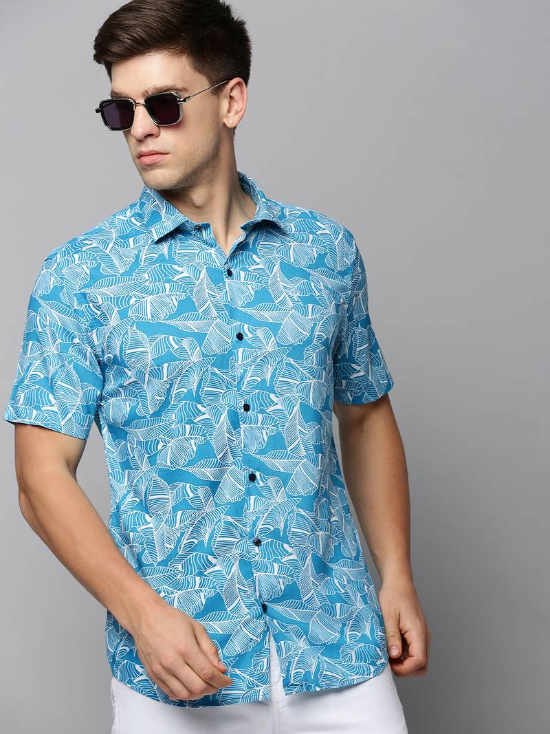 Showoff men's short sleeves abstract blue shirt