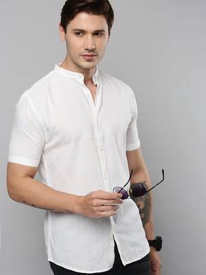 Showoff men's short sleeves textured off white shirt 1