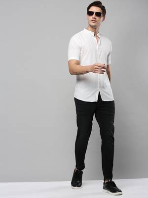 Showoff men's short sleeves textured off white shirt 5