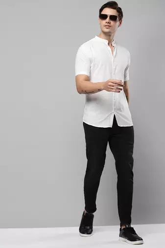 Showoff men's short sleeves textured off white shirt