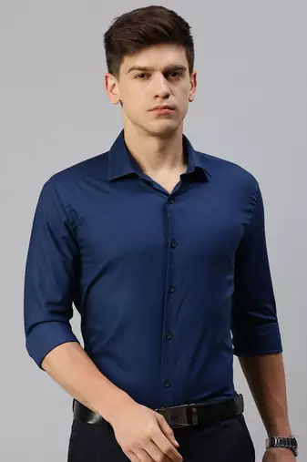 Showoff men's long sleeves textured navy blue shirt