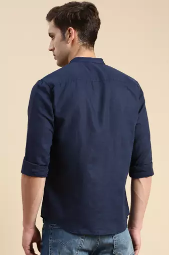 Showoff men's long sleeves solid navy blue shirt