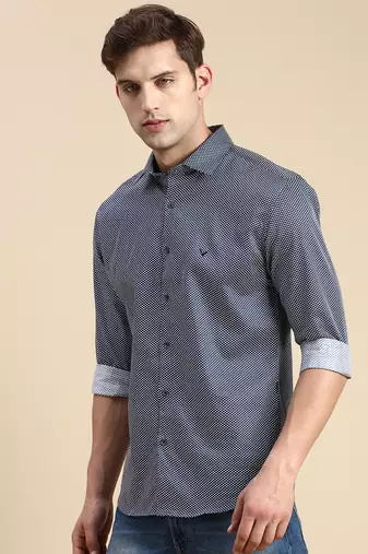 men's long sleeves geometric navy blue shirt