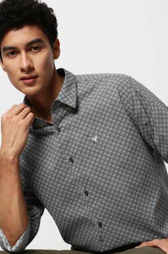 men's long sleeves geometric black shirt