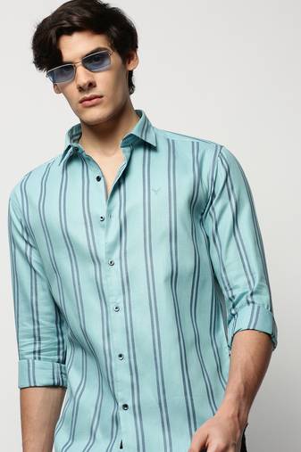 men's long sleeves vertical stripes blue shirt