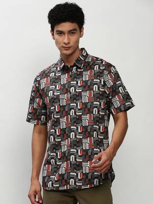 men's short sleeves abstract black shirt 2