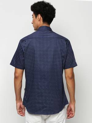 men's short sleeves geometric navy blue shirt 4