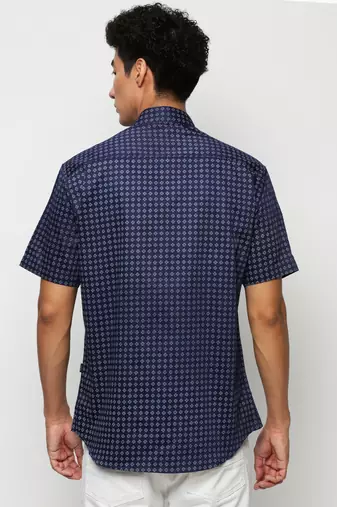 men's short sleeves geometric navy blue shirt