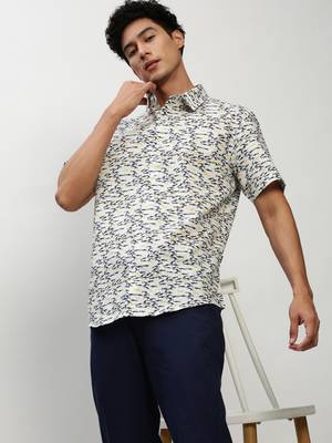 men's short sleeves conversational white shirt 1