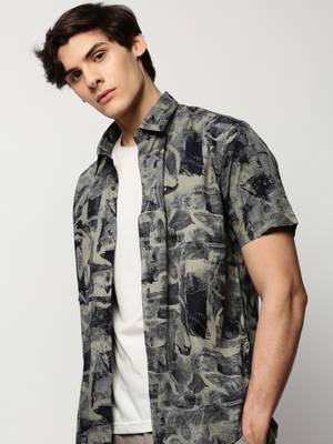 men's short sleeves abstract khaki shirt 1