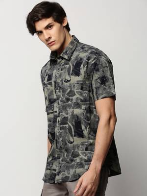 men's short sleeves abstract khaki shirt 3