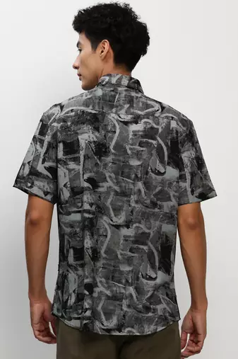 men's short sleeves abstract black shirt
