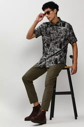 men's short sleeves abstract black shirt