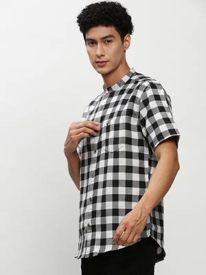 men's short sleeves gingham checks black shirt 3