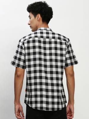 men's short sleeves gingham checks black shirt 4
