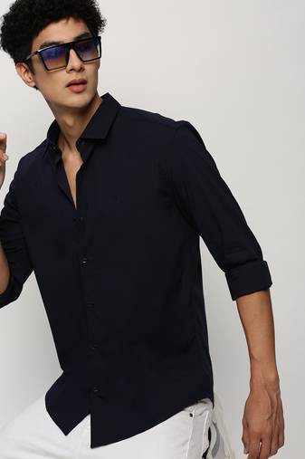 Showoff men's long sleeves solid navy blue shirt