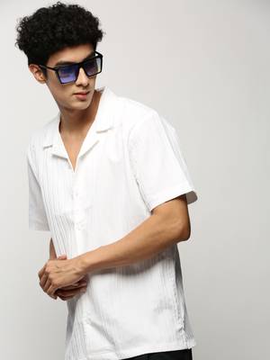 men's short sleeves vertical stripes white shirt 1