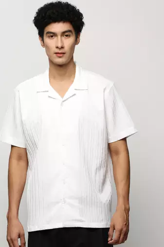 men's short sleeves vertical stripes white shirt