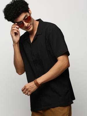 Showoff men's short sleeves vertical stripes black shirt 1