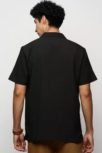 Showoff men's short sleeves vertical stripes black shirt