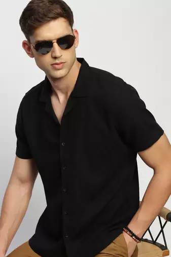 men's short sleeves solid black shirt