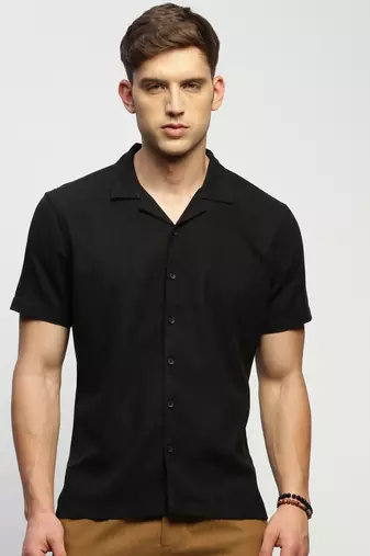 men's short sleeves solid black shirt