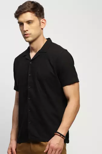 men's short sleeves solid black shirt