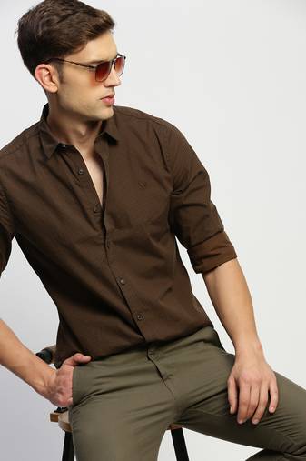 Showoff men's long sleeves horizontal stripes brown shirt