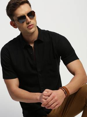 men's short sleeves solid black shirt 1