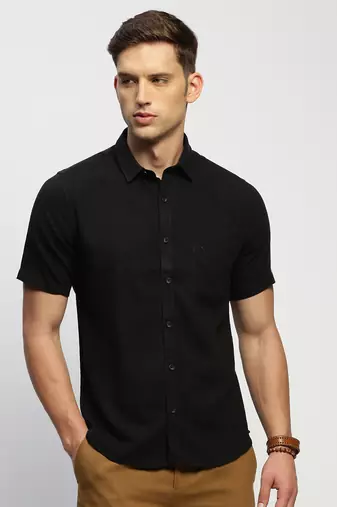 men's short sleeves solid black shirt