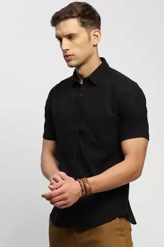 men's short sleeves solid black shirt