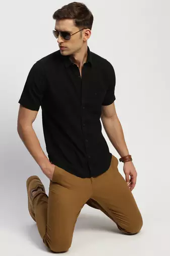 men's short sleeves solid black shirt